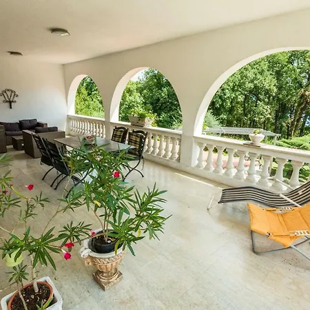 Apartamento Nevija E Natale Opric